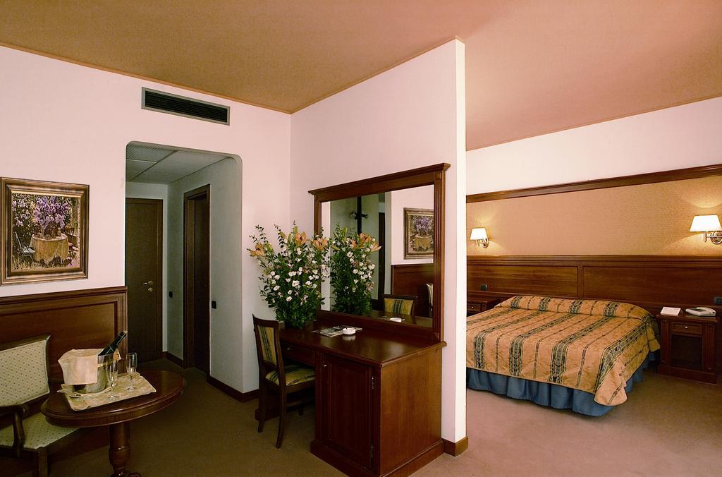 Balletti Park Hotel Viterbo Rum bild